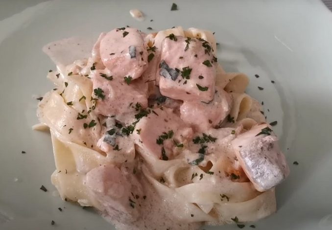 Creamy Salmon Pasta